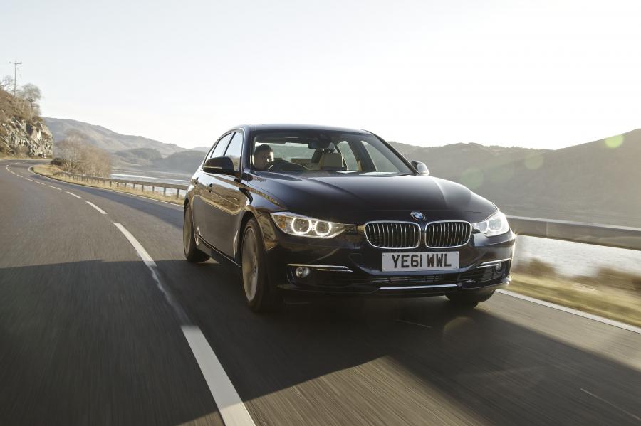  BMW 335iLuxury 2012 года  (UK) (фото 25 из 33)